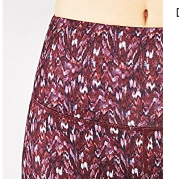 ☀️ 3/$15 Manduka High Line Crop Leggings Adaptation Printed - Picture 8 of 9